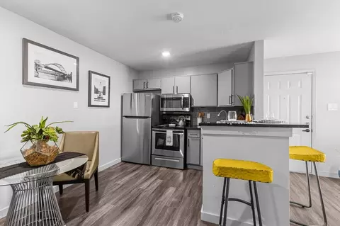 2317 S Pleasant Valley Rd, Austin, TX 78741 photo 2