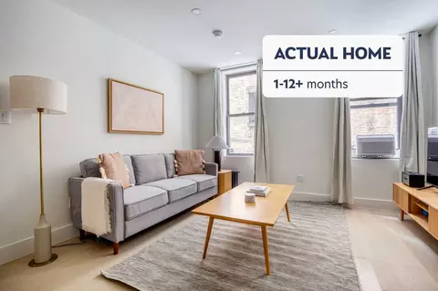300 W 21st St, New York, NY 10011
