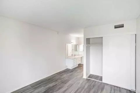 2235 W Broadway, Anaheim, CA 92804 photo 68