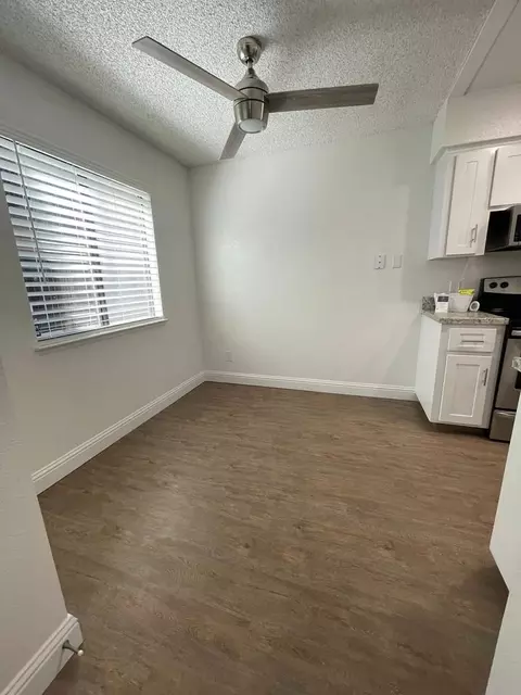 1830 E Fir Ave, Fresno, CA 93720