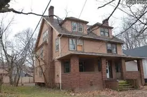 14422 Superior Rd, Cleveland Heights, OH 44118