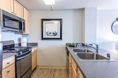 1375 N High St, Denver, CO 80218 photo 2