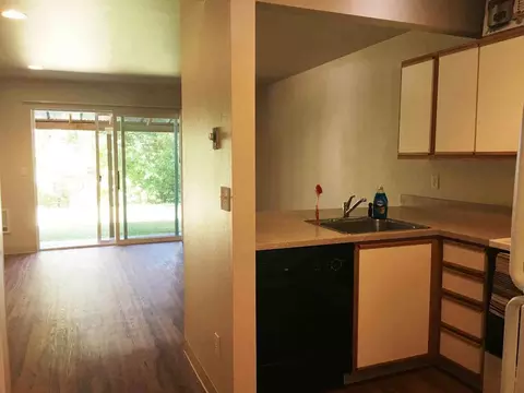 2001 Garden Ave, Eugene, OR 97403 photo 2