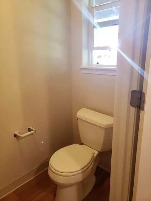 2001 Garden Ave, Eugene, OR 97403 photo 6