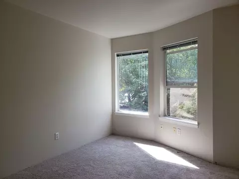 2001 Garden Ave, Eugene, OR 97403 photo 10