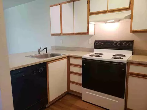 2001 Garden Ave, Eugene, OR 97403 photo 11