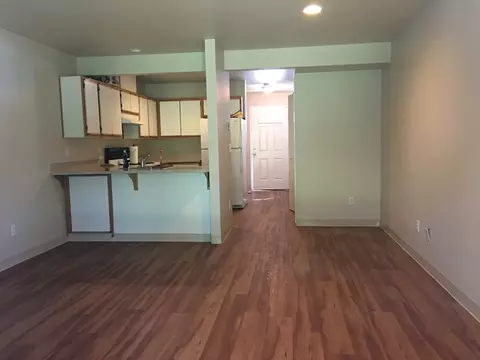 2001 Garden Ave, Eugene, OR 97403