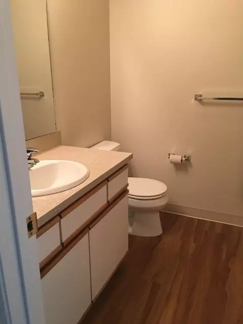 2001 Garden Ave, Eugene, OR 97403 photo 4