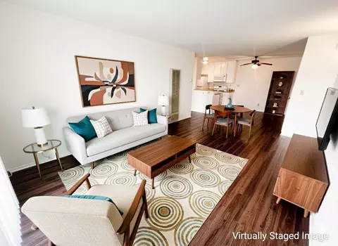 11018 Moorpark St, Los Angeles, CA 91602