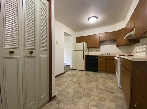 11883 Silver Creek Dr, Birch Run, MI 48415