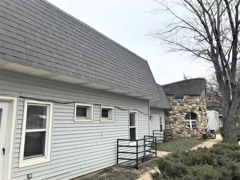 6418 University Ave, Middleton, WI 53562