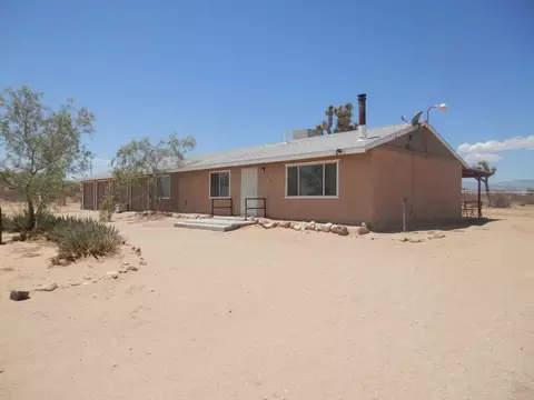 1038 Alta Ave, Landers, CA 92285