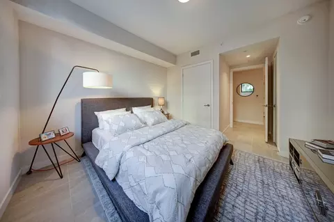 444 NE 7th St, Fort Lauderdale, FL 33304 photo 28