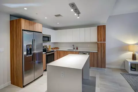 444 NE 7th St, Fort Lauderdale, FL 33304 photo 31
