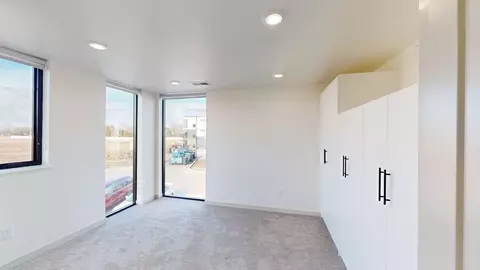 2401 E Country Club Cir, Brandon, SD 57005 photo 30