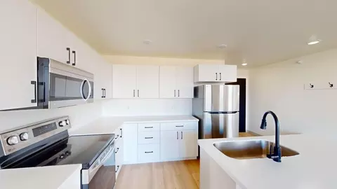 2401 E Country Club Cir, Brandon, SD 57005 photo 17