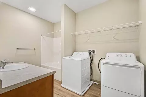 2931 Burlingame Ave SW, Wyoming, MI 49509 photo 10