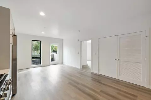 9736 Greenwood Ave N, Seattle, WA 98103 photo 4