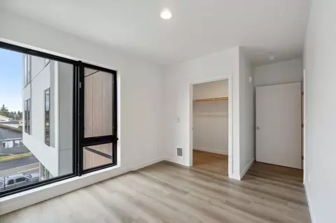 9736 Greenwood Ave N, Seattle, WA 98103 photo 7