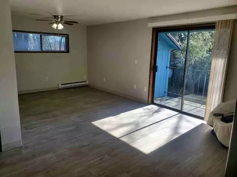 12815 12809 12811 12813 12815 Se Division St, Portland, OR 97236