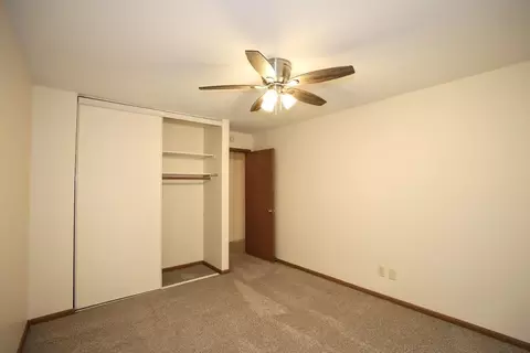 420 440489 Chan Vw, Chanhassen, MN 55317