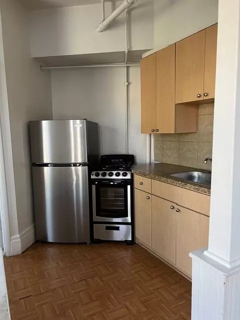 816 S State St, Ann Arbor, MI 48104