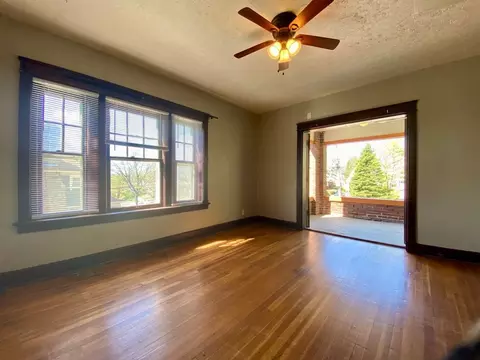 4245 Harrison St, Kansas City, MO 64110