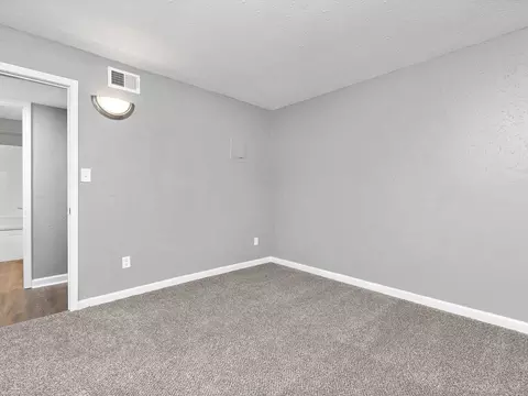611 NE Ridgeview Dr, Lees Summit, MO 64086 photo 11