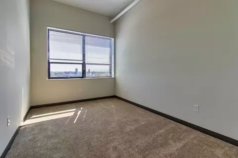 156 E Market St, Sandusky, OH 44870 photo 7