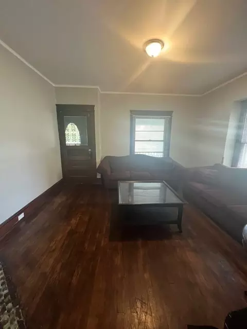 1555 E 118th St, Cleveland, OH 44106