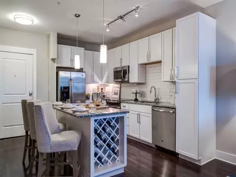 1351 E Morehead St, Charlotte, NC 28204 photo 8