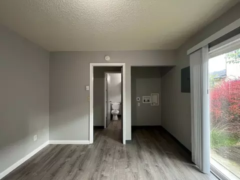 746 SE 187th Ave, Portland, OR 97233 photo 4