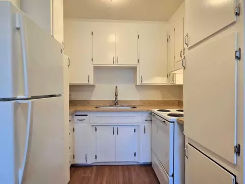 256 La Pala Dr, San Jose, CA 95127