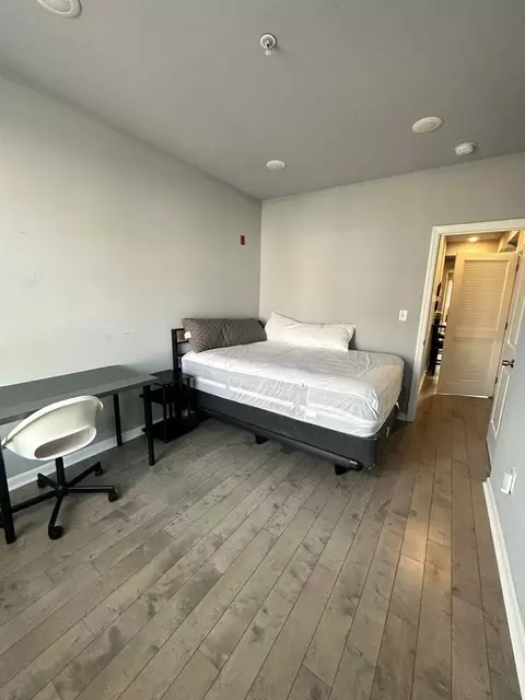 650 N 33rd St, Philadelphia, PA 19104