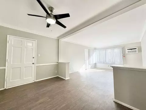 5309 Whitsett Ave, Los Angeles, CA 91607