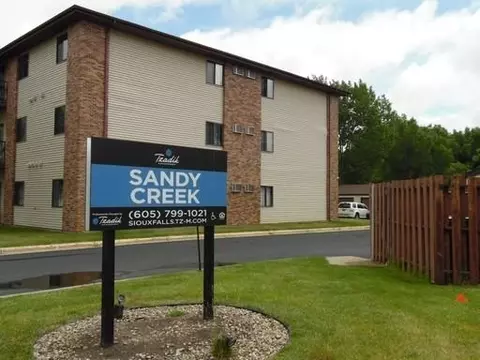 320 N Western Ave, Sioux Falls, SD 57104