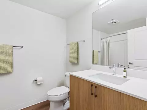 10410 NE 2nd St, Bellevue, WA 98004 photo 16