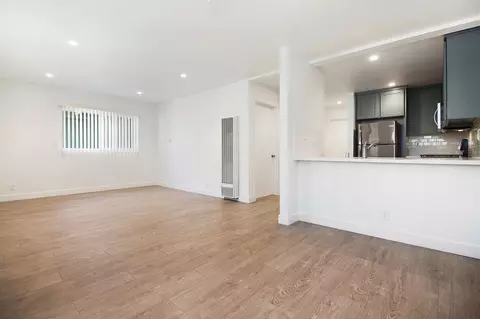 1316 E 3rd St, Long Beach, CA 90802 photo 8