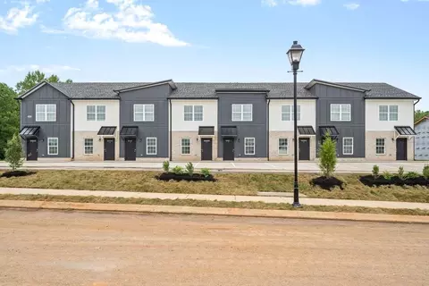 1167 Meadowhill Ln, Clarksville, TN 37043