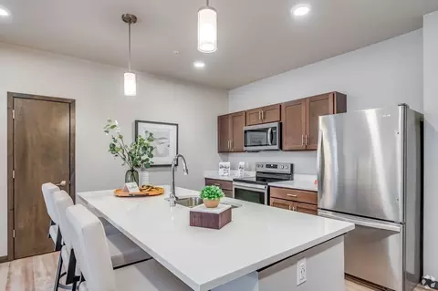 772 Element Way, Ashwaubenon, WI 54304