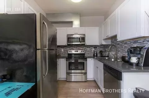 412 S Lake St, Los Angeles, CA 90057