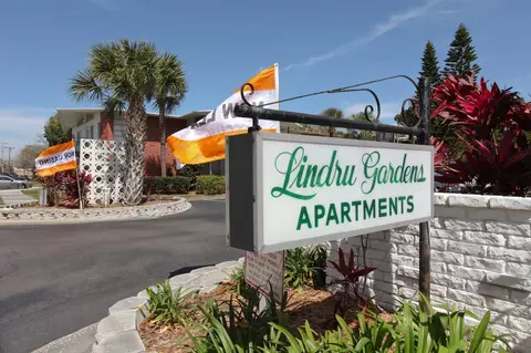 711 S Lincoln Ave, Clearwater, FL 33756 photo 2