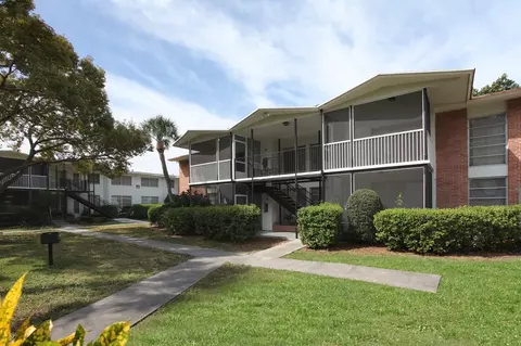 711 S Lincoln Ave, Clearwater, FL 33756 photo 3