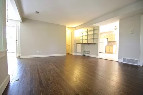 1115 W 49th St, Kansas City, MO 64112