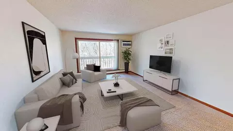 3255 Coachman Rd, Eagan, MN 55121 photo 4