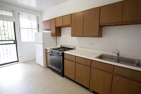 5715 S Kimbark Ave, Chicago, IL 60637