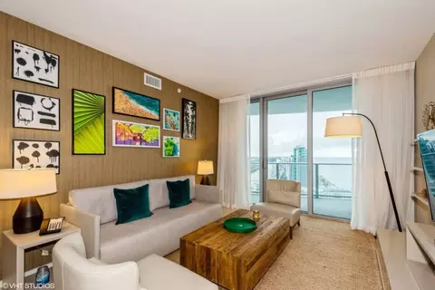 S Ocean Dr, Hollywood, FL 33019