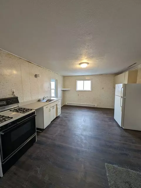 426 E 13th St, Erie, PA 16503