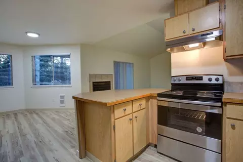 5917 NE 58th St, Walnut Grove, WA 98661