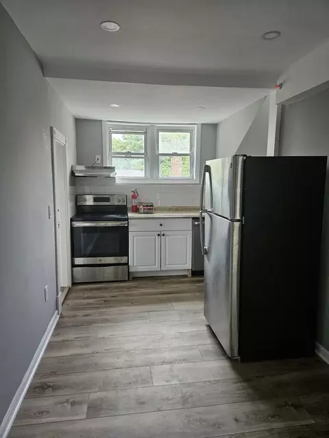 14 Hillside St, Roxbury Crossing, MA 02120